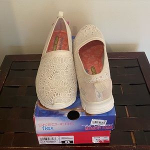 Skechers flex-size 8 brand new
